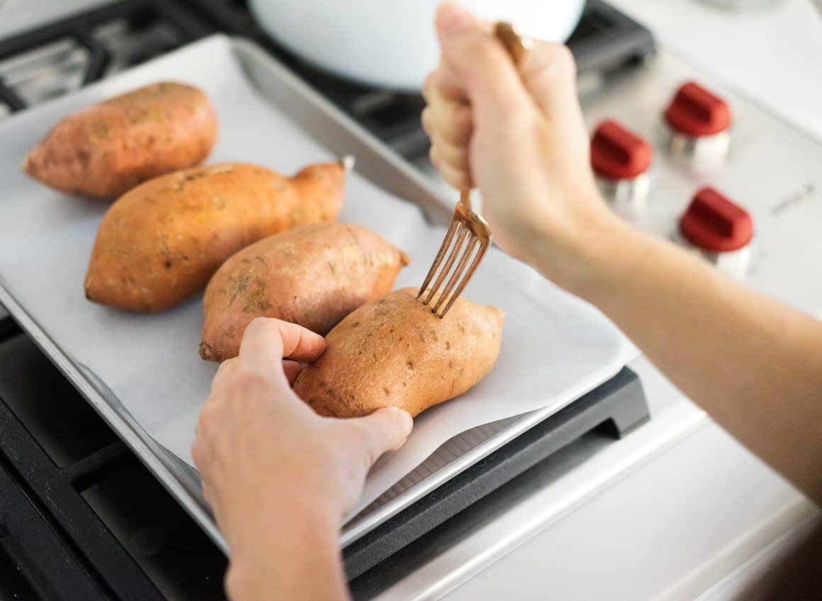 How to bake sweet potatoes